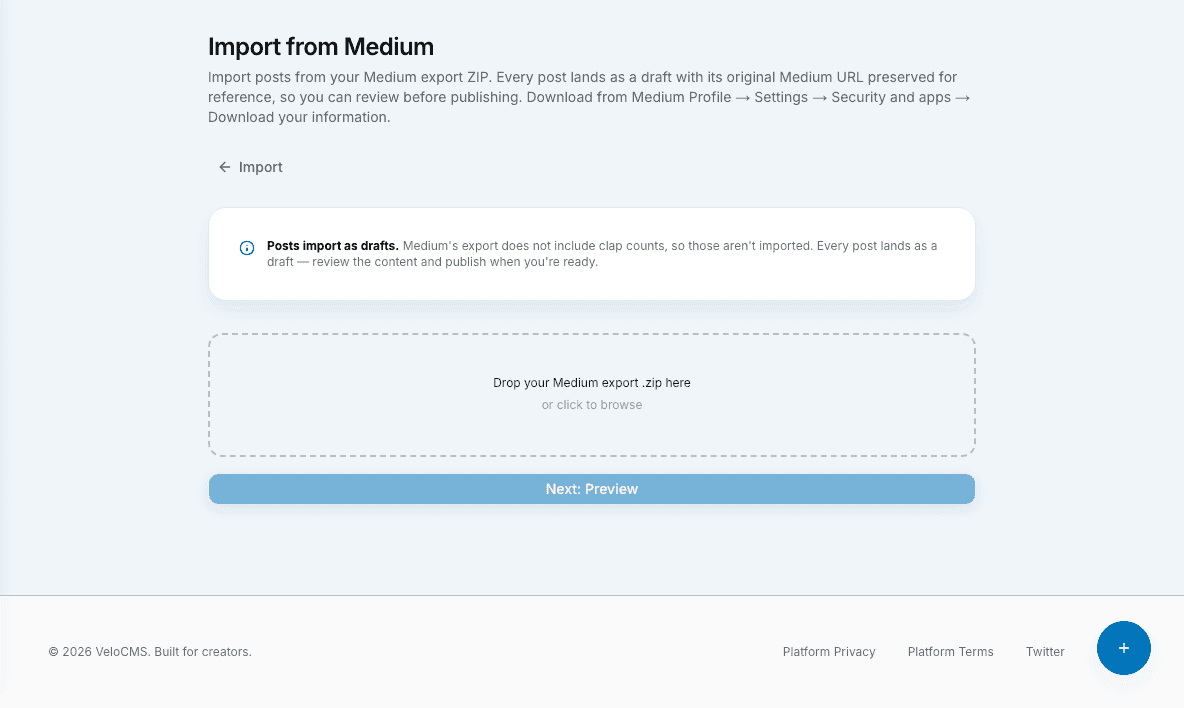 شاشة استيراد Medium في VeloCMS، حيث تُرفع نسخة تصدير بيانات Medium المضغوطة لنقل المقالات إلى نطاقك الخاص.